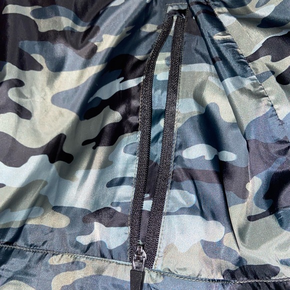 NWOT WIND BREAKER JACKET - Picture 6 of 13